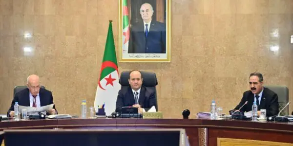 Réunion du Gouvernement : deux projets clés pour moderniser les villes en Algérie
