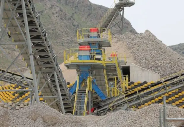 Pour réduire ses importations, l&rsquo;Algérie lance sa première filière de « dolomite » transformée