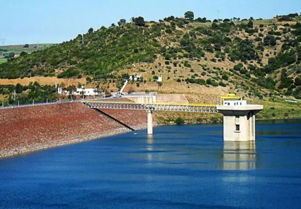 Jusqu&rsquo;à quand l&rsquo;Algérie peut-elle tenir sur ses réserves d&rsquo;eau ? Le ministre de l’Hydraulique répond