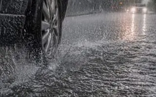 BMS en Algérie ce vendredi 1er mai : fortes pluies, plusieurs wilayas placées en vigilance orange