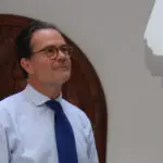 L&rsquo;ambassadeur de France Stéphane Romatet reprend son poste à Alger, un an après son rappel à Paris