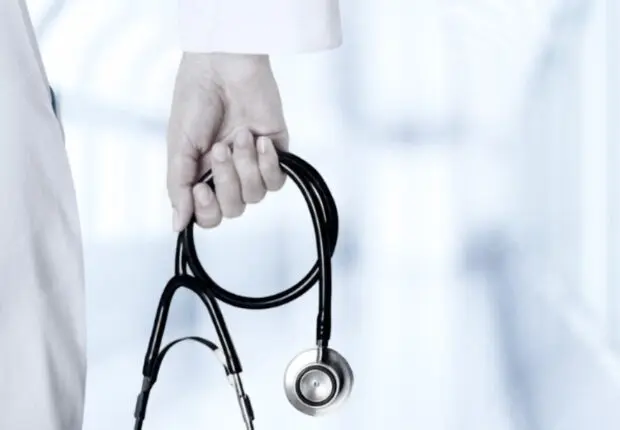 Une jeune médecin de 31 ans meurt après une garde : les conditions de travail dénoncées