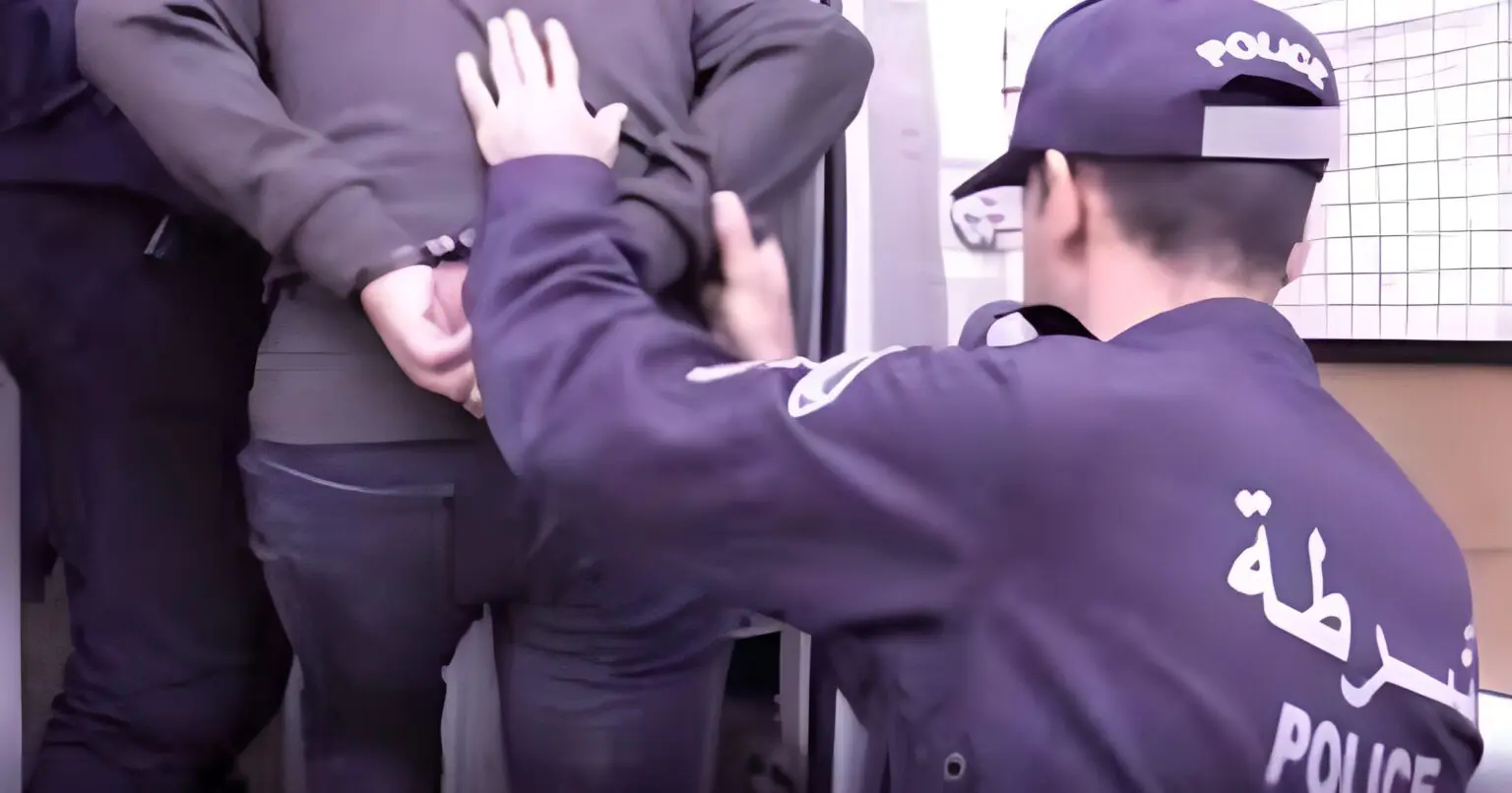 Il tente d’enlever une fillette de 10 ans à Alger : une vidéo virale déclenche son arrestation