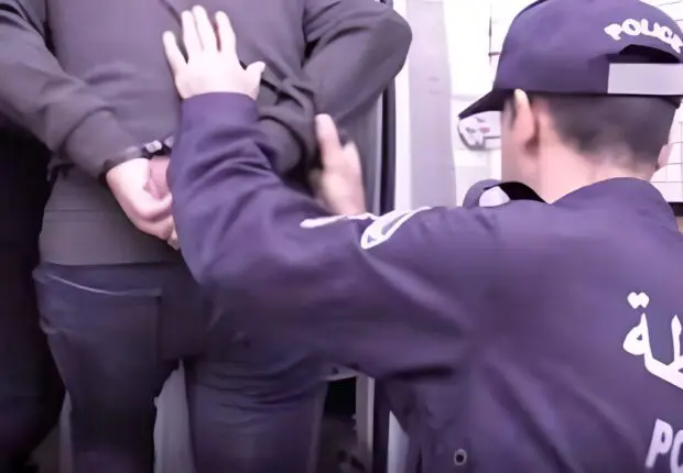 Il tente d’enlever une fillette de 10 ans à Alger : une vidéo virale déclenche son arrestation