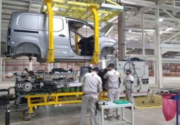Industrie automobile : les premiers contours du partenariat algéro-allemand se dessinent