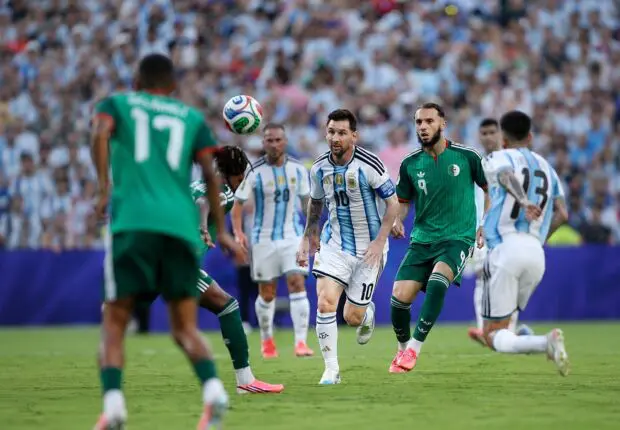 Algérie 0 – Argentine 3 : Messi punit les Verts