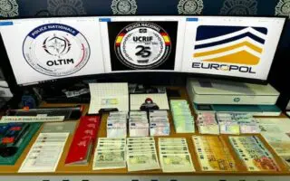 Faux titres de séjour en Europe : un vaste réseau démantelé en Espagne, près de 800 documents saisis