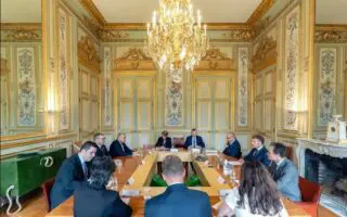 Accord franco-algérien de 1968 : Paris et Alger ouvrent officiellement le chantier de sa révision