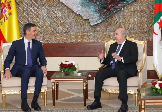 Visite de Sánchez en Algérie : gaz, hydrogène vert et traité d&rsquo;amitié au cœur des discussions