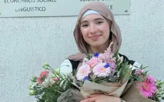 Elle obtient un 100/100 : une bachelière italo-algérienne impressionne au Bac en Italie