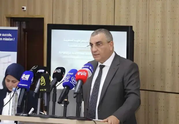 Détérioration des routes en Algérie : le Ministère des Travaux publics dévoile la cause