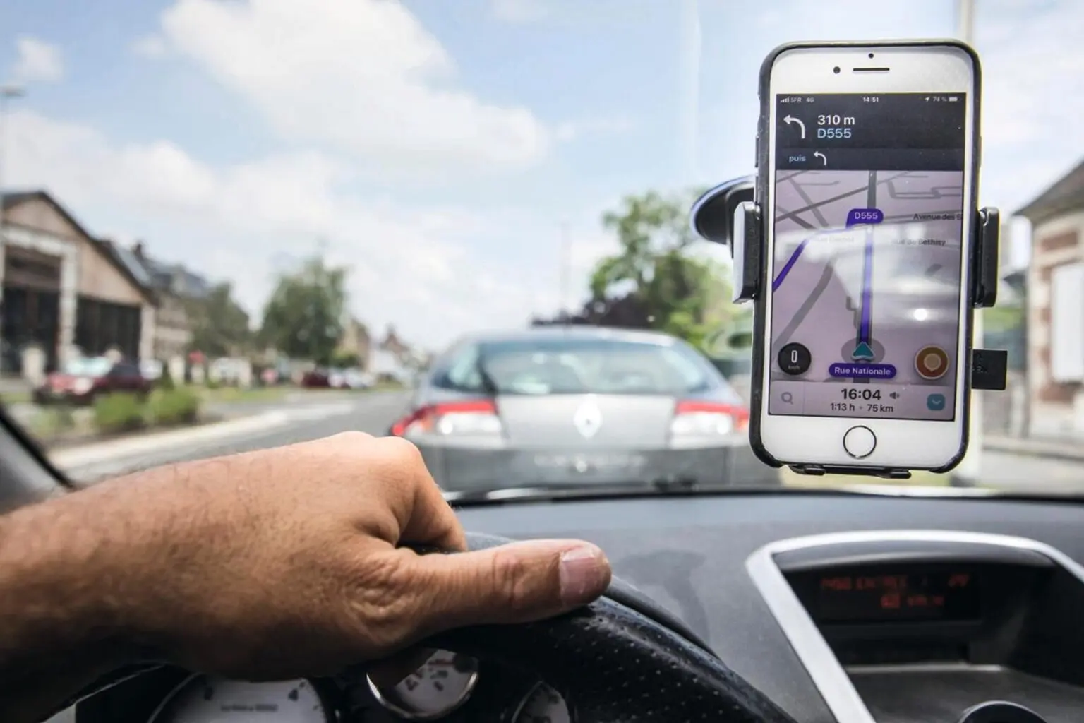 Pourquoi Waze est appelée au boycott : origines israéliennes, polémiques… ce qui lui est reproché