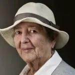 Qui est Elaine Mokhtefi ? L&rsquo;Américaine de 98 ans qui vient d&rsquo;obtenir la nationalité algérienne