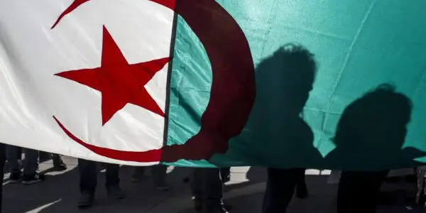 « Les portes sont ouvertes » : Tebboune ouvre les plus hauts postes de l&rsquo;État à la diaspora