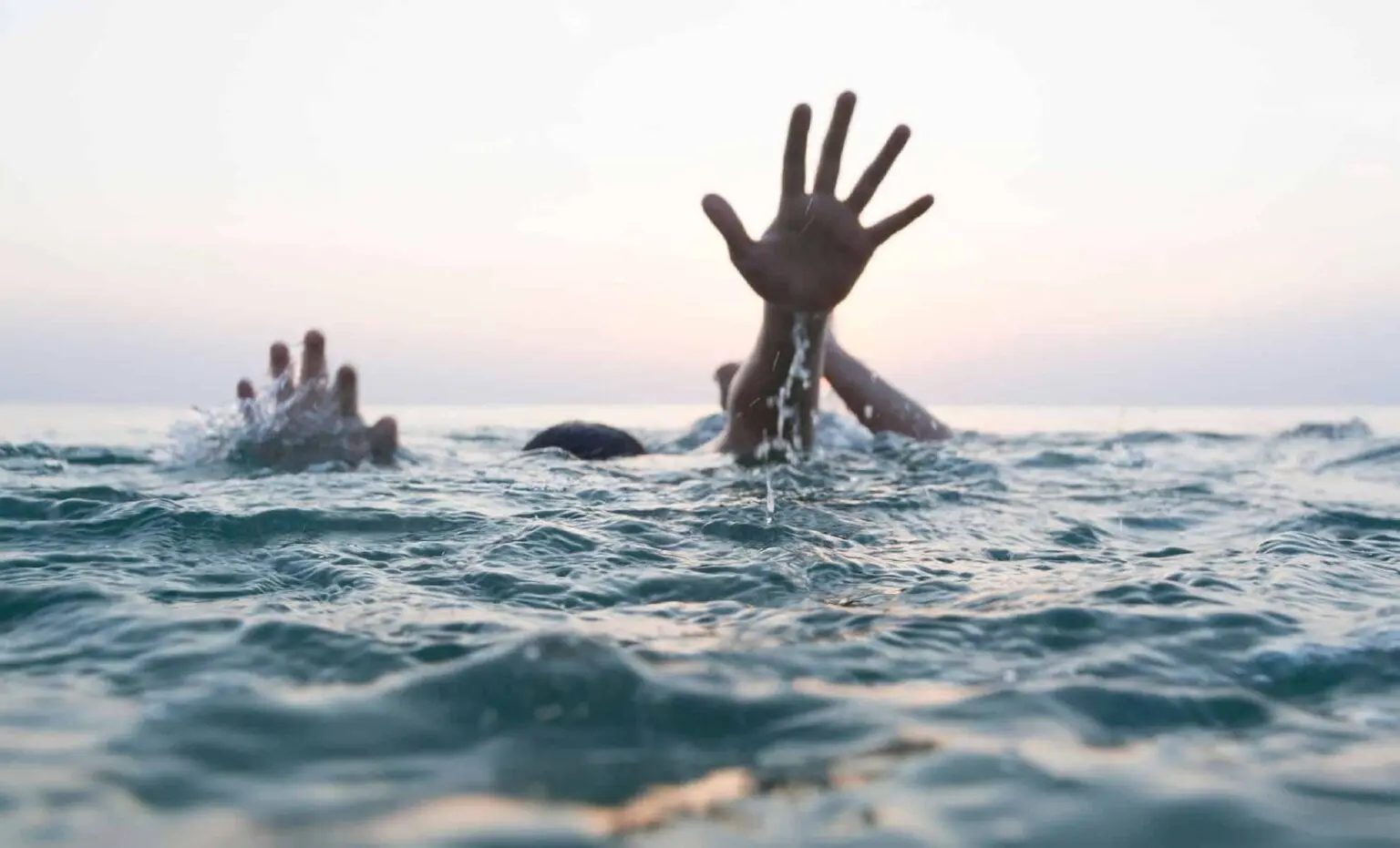 Trois Algériens disparaissent en mer après avoir tenté de rejoindre Ceuta à la nage depuis le Maroc