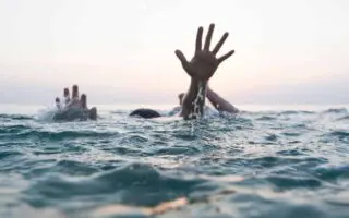 Trois Algériens disparaissent en mer après avoir tenté de rejoindre Ceuta à la nage depuis le Maroc