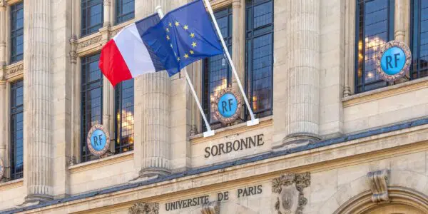 Étudiants étrangers : cette université française refuse la hausse des frais d’inscription
