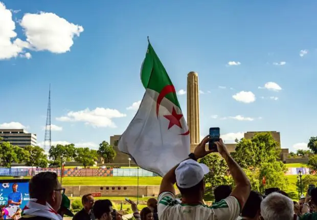 Algérie–États-Unis : Tipaza et Kansas City bientôt villes jumelles, Tebboune lance le jumelage