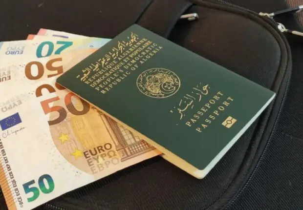 Déclaration de devises en Algérie : les nouvelles règles que les voyageurs doivent connaître