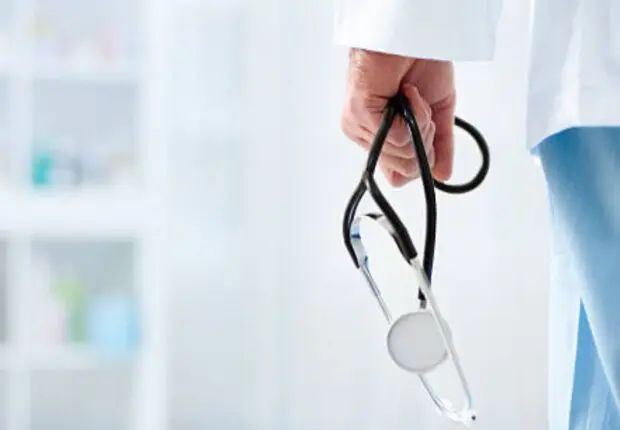 Horaires de garde et repos compensatoire : le ministère de la Santé hausse le ton