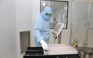 Après trois ans d’arrêt, cette usine pharmaceutique redémarre à Constantine