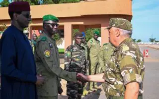 Algérie – Niger : une délégation de l&rsquo;ANP à Niamey après la mutinerie de la base 101