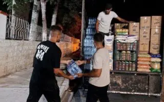 Après l’enfer des incendies, un immense élan de solidarité déferle sur les régions sinistrées en Algérie