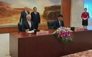 Hydrocarbures : Sonatrach scelle un partenariat d’envergure avec le géant chinois Sinopec