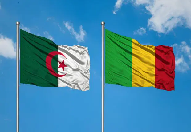 Algérie-Mali : le Premier ministre malien arrive à Alger avec un message d&rsquo;Assimi Goïta pour Tebboune