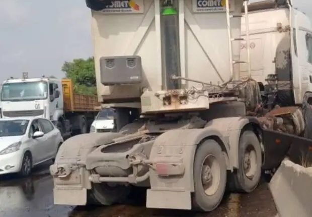 Trafic paralysé en direction d&rsquo;Alger suite à un accident de poids lourds : l&rsquo;ADA appelle à la prudence