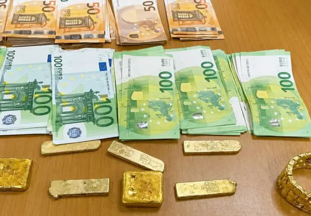 Lingots d&rsquo;or, devises et complices à l&rsquo;aéroport d&rsquo;Alger : les révélations d&rsquo;une vaste affaire de trafic