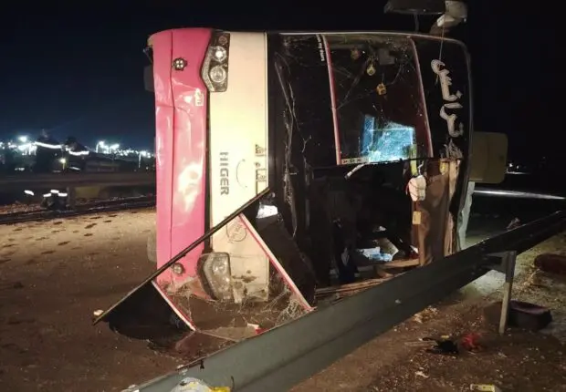 Le bilan monte à 6 morts et 31 blessés : ce que l&rsquo;on sait de l&rsquo;accident de bus à Naâma [Images]