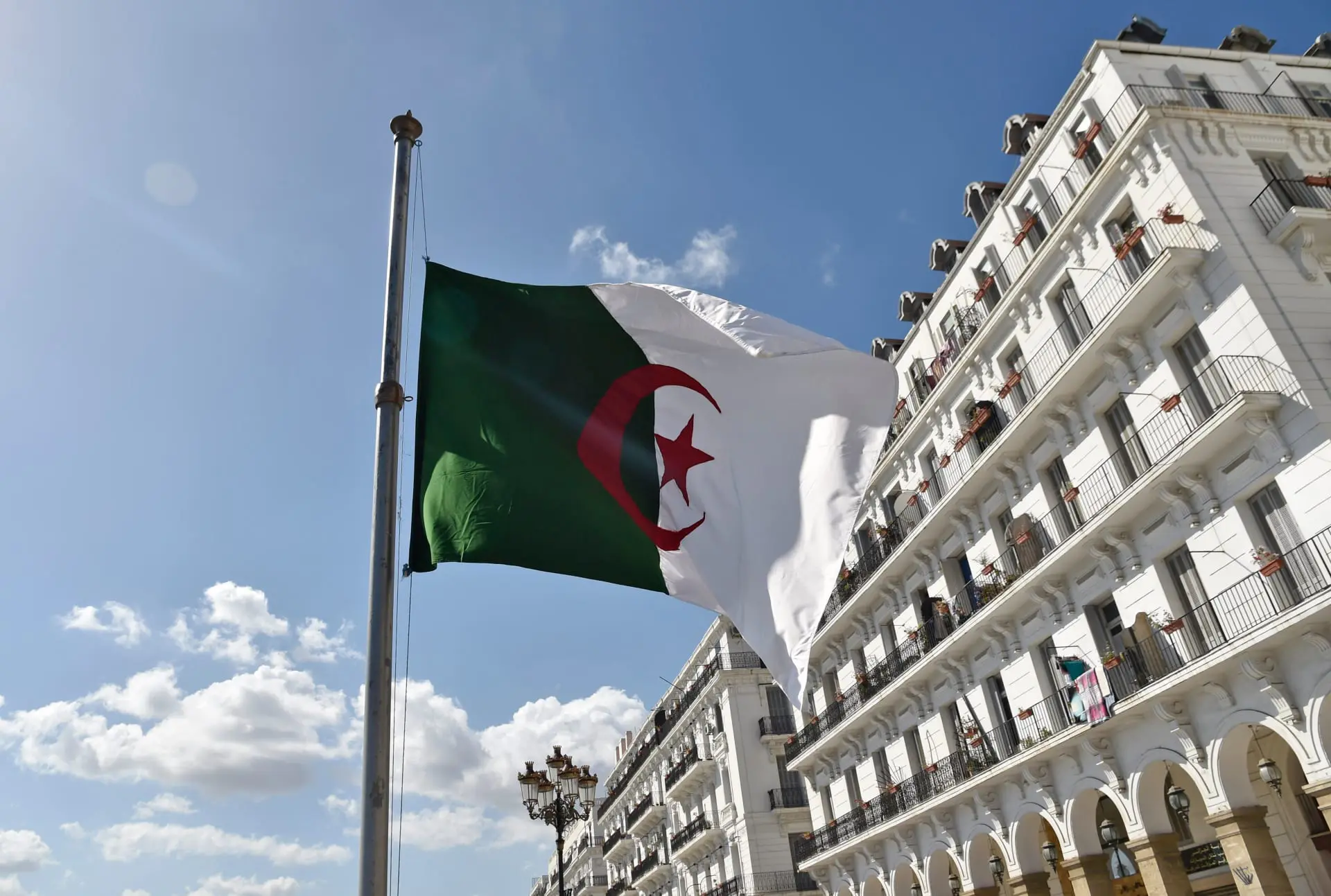 Corruption : 139 unités industrielles récupérées, l’État fixe une échéance pour la remise en service