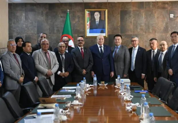 L’Algérie avance avec un géant chinois de l’acier pour réhabiliter le complexe d’El Hadjar