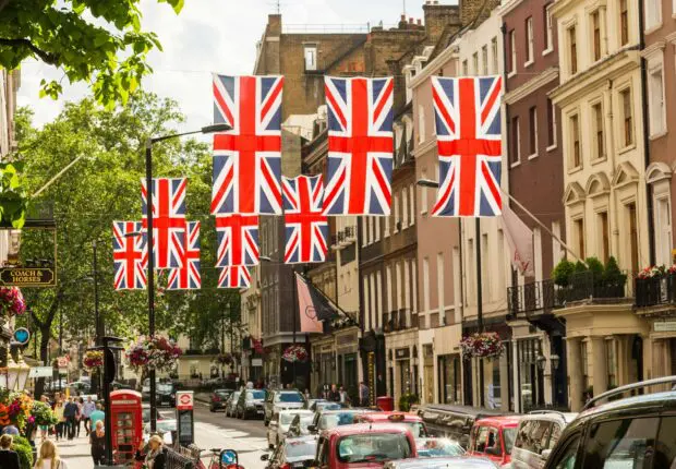 Étudier au Royaume-Uni gratuitement : la bourse Chevening ouvre ses candidatures aux Algériens