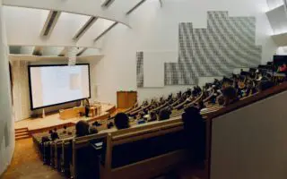 Coût de la vie étudiante en France: la facture flambe en 2026, les étudiants étrangers en première ligne