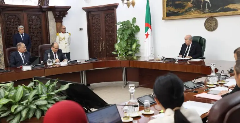 Guichet unique, foncier industriel, ports… Tebboune ordonne plusieurs mesures