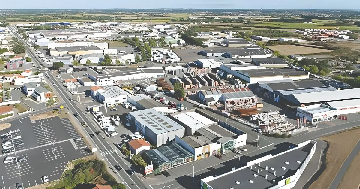 1 000 emplois en vue : Un méga-complexe d’aluminium de 8 hectares s’installe dans cette wilaya