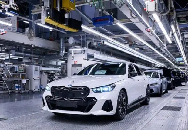 Le géant de l&rsquo;automobile BMW prépare son grand come-back en Algérie