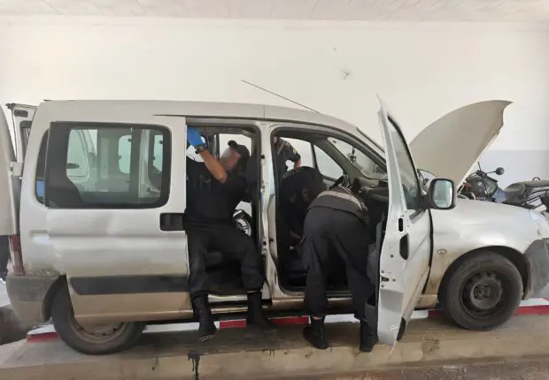 Portières truffées de près d&rsquo;un quintal de kif: une opération commando fait tomber 8 trafiquants à Chlef