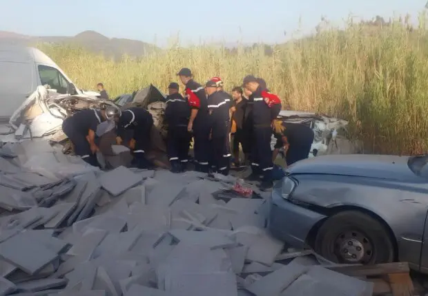 Violent carambolage impliquant 11 véhicules à Tizi Ouzou : le bilan final de l&rsquo;accident dévoilé
