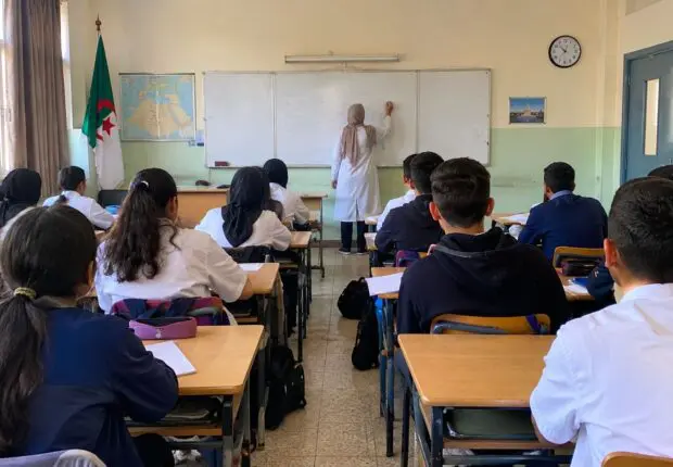 Volumes horaires, coefficients, TD: le ministère réajuste l&rsquo;organisation du collège pour la rentrée 2026