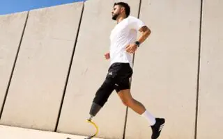 Adidas au cœur d’une polémique : le choix d’un ancien soldat israélien pour sa campagne fait scandale
