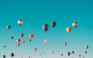 Timimoun accueille son premier Festival de la montgolfière : un spectacle inédit dans le Sahara algérien
