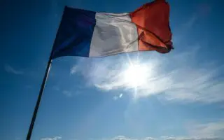 Titre de séjour en France : les nouvelles mesures qui vont simplifier les démarches des étrangers