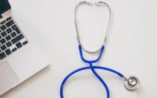 Consulter un spécialiste sans se déplacer : cette wilaya donne le coup d&rsquo;envoi de la « télémédecine »
