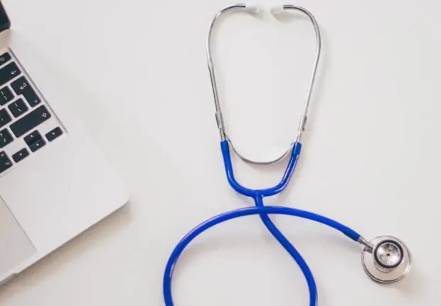 Consulter un spécialiste sans se déplacer : cette wilaya donne le coup d&rsquo;envoi de la « télémédecine »