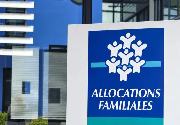 Allocations familiales en France : un an de résidence exigé, les Algériens concernés ?