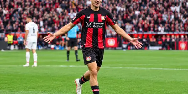 « Il est capable d&rsquo;être le meilleur joueur au monde », Tapsoba sous le charme de Maza
