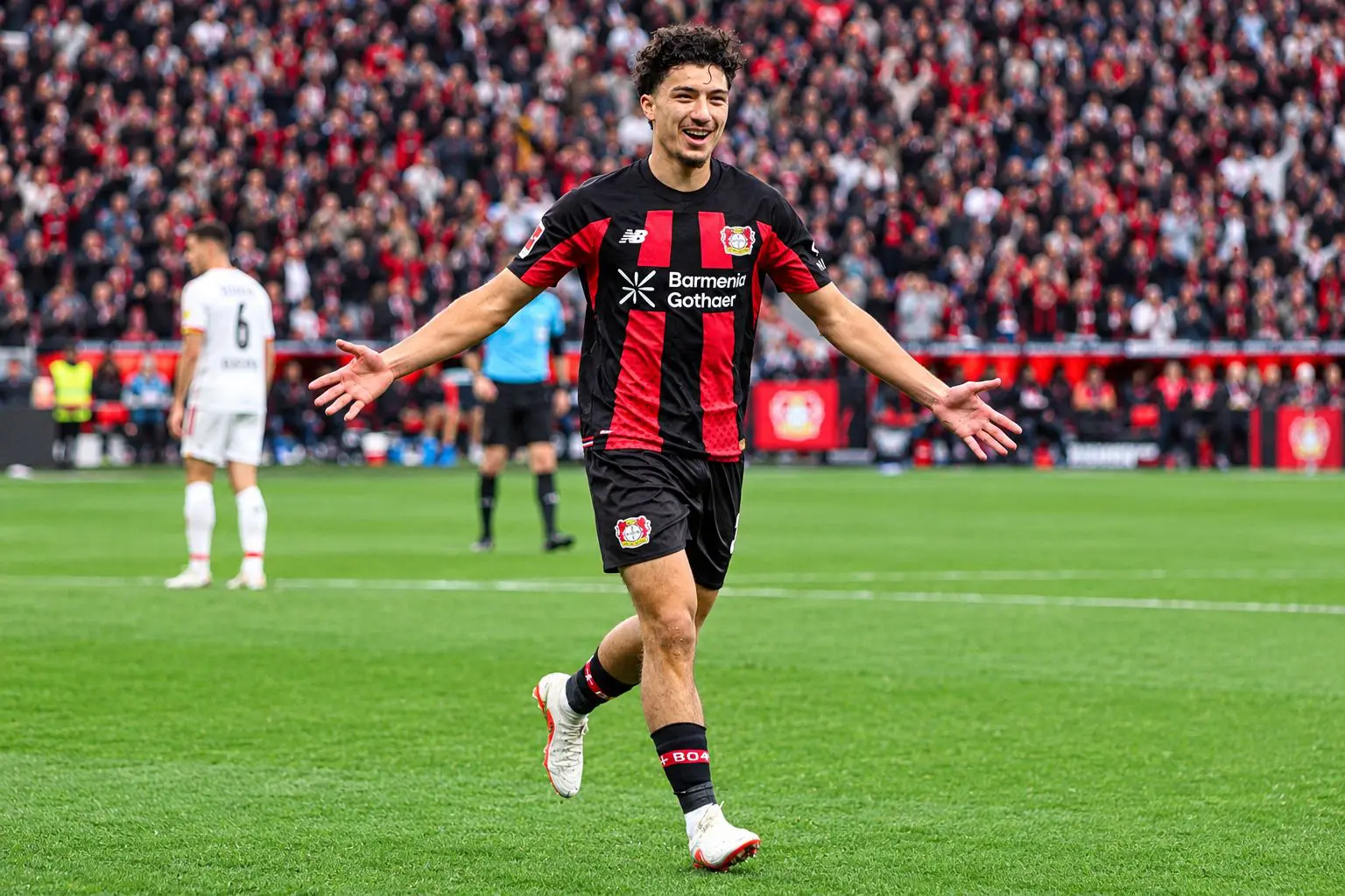 « Il est capable d’être le meilleur joueur au monde », Tapsoba sous le charme de Maza